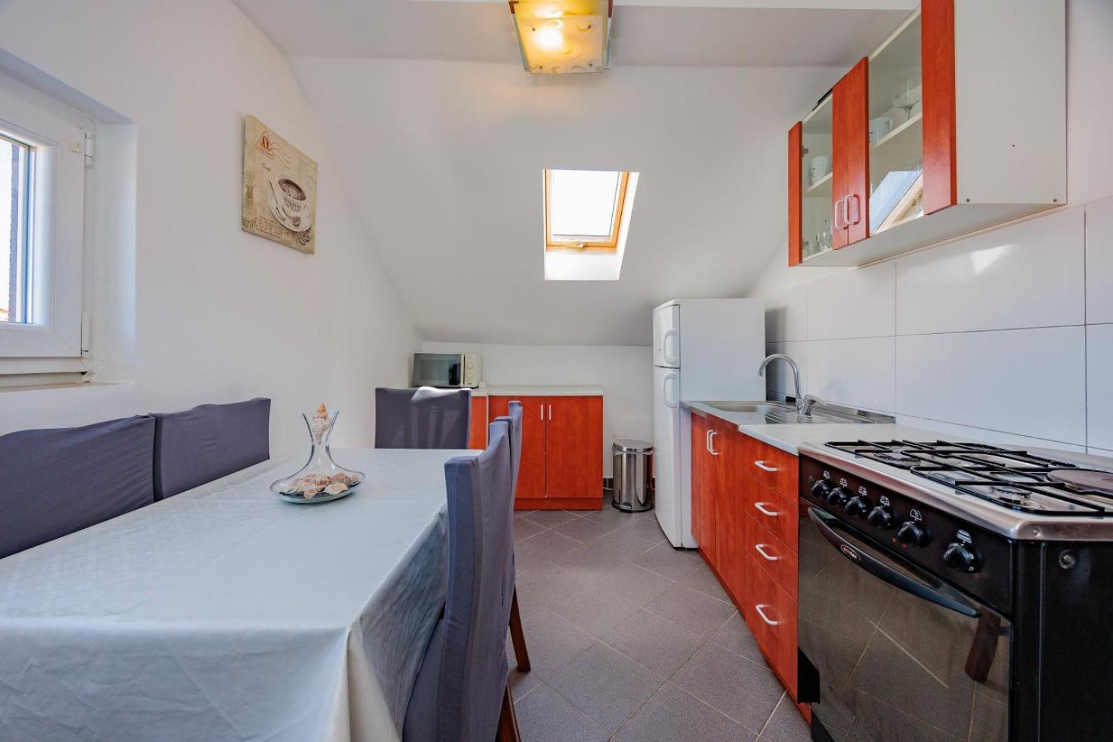Crowonder Lucky House With Pool And Patio 30 Meters From The Apartament Zadar