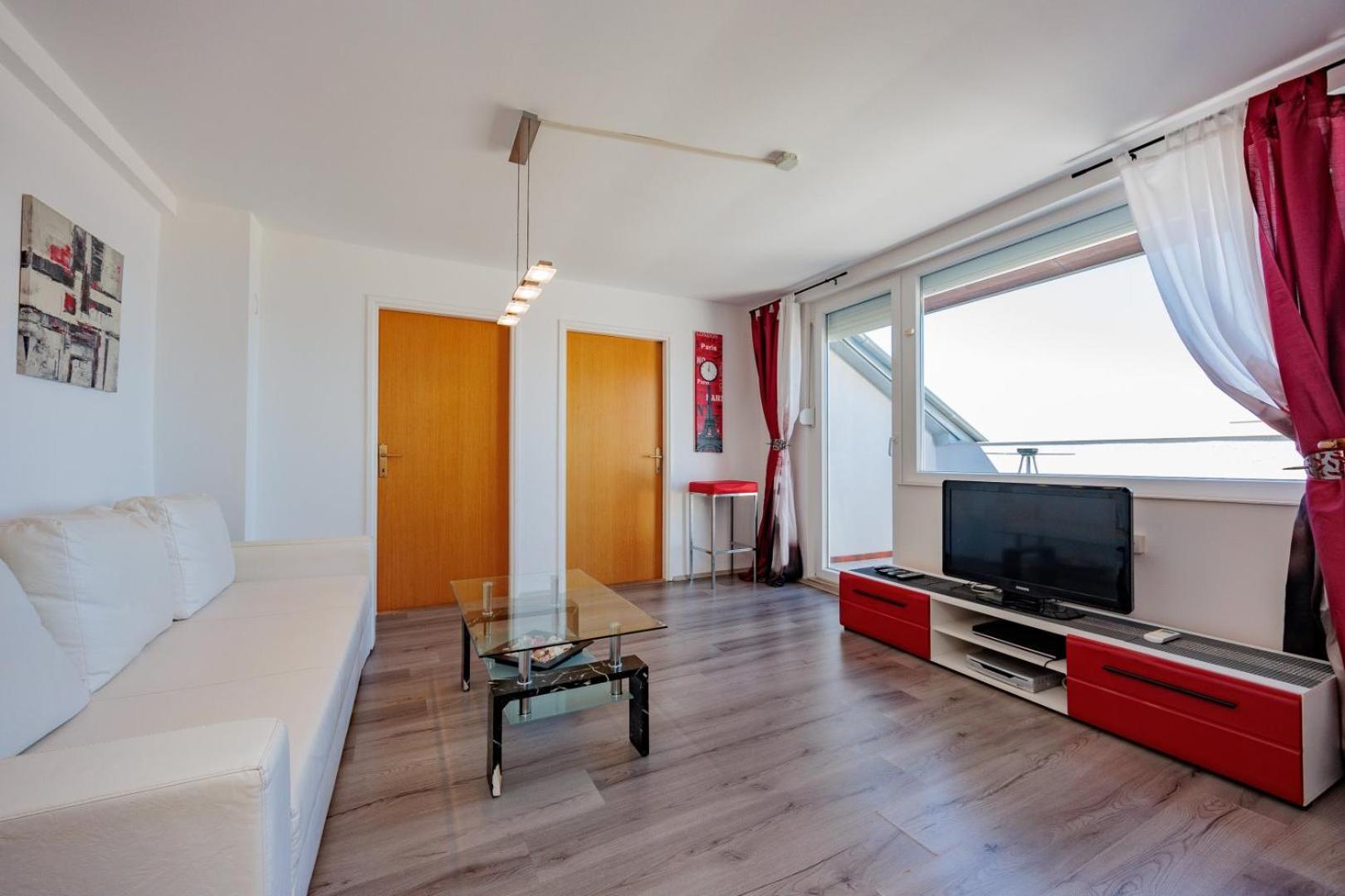 Crowonder Lucky House With Pool And Patio 30 Meters From The * Zadar