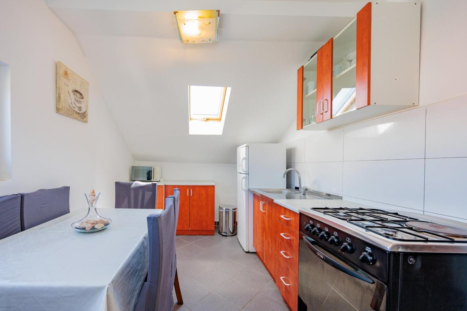 Apartament Crowonder Lucky House With Pool And Patio 30 Meters From The