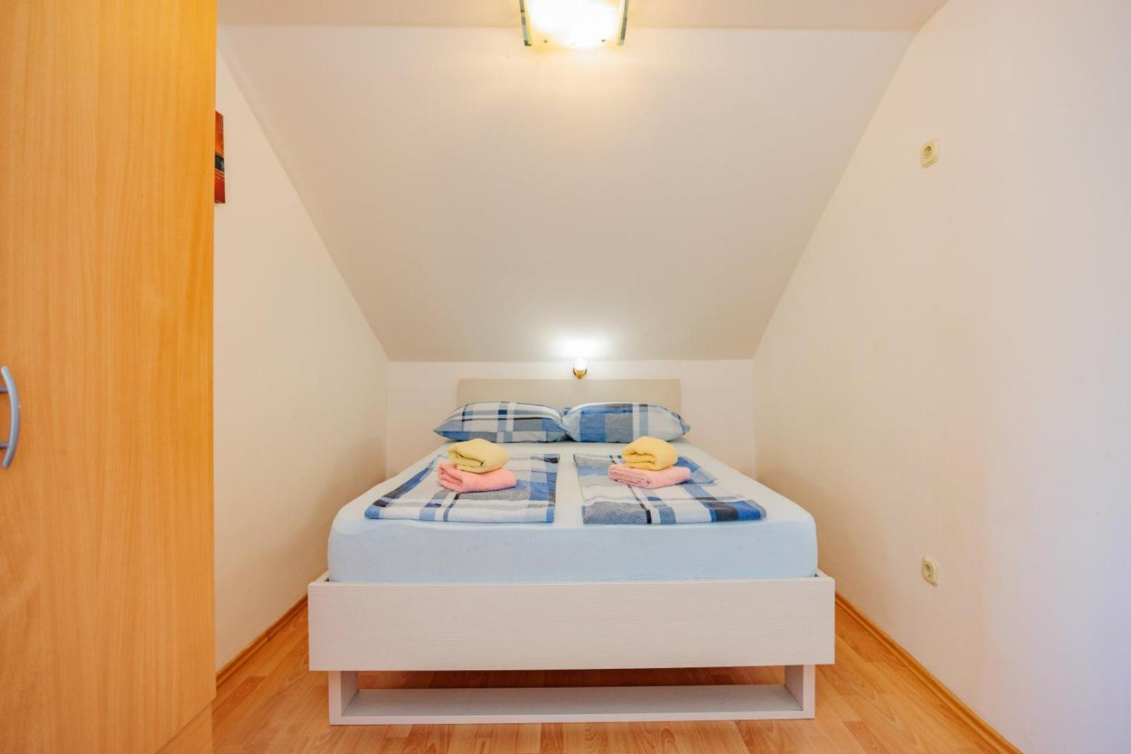 Crowonder Lucky House With Pool And Patio 30 Meters From The *