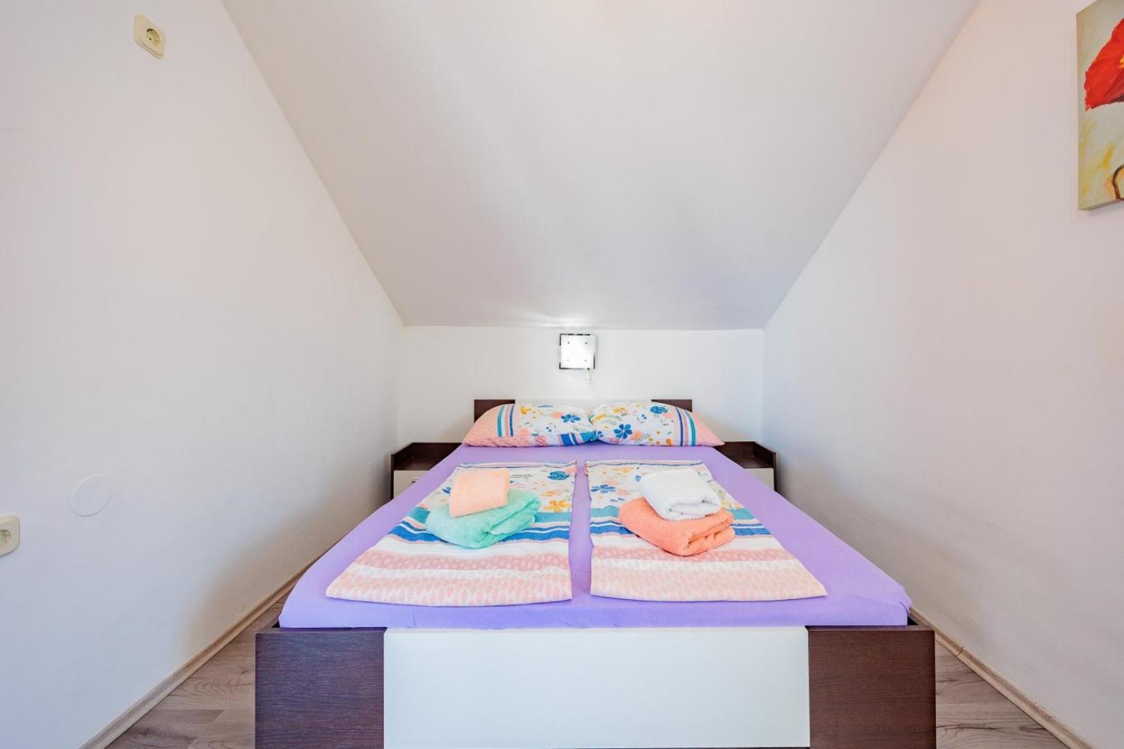 Crowonder Lucky House With Pool And Patio 30 Meters From The Apartament