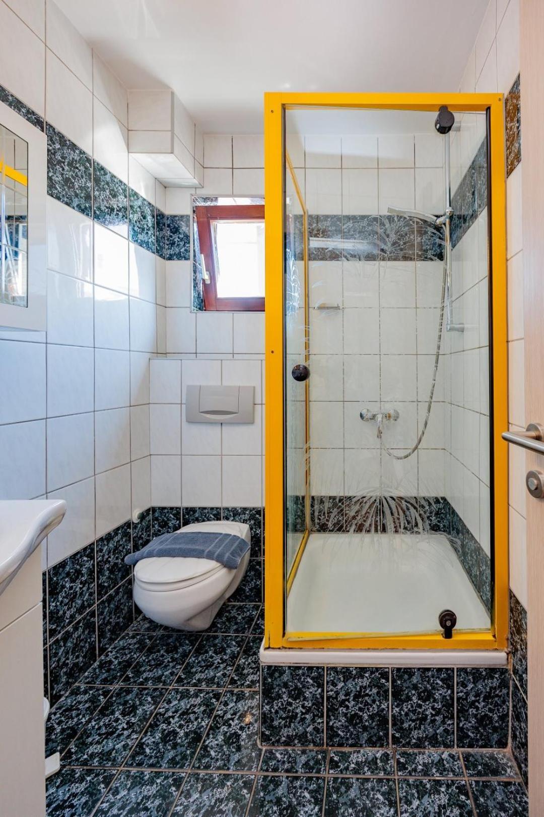 Crowonder Lucky House With Pool And Patio 30 Meters From The Apartament *