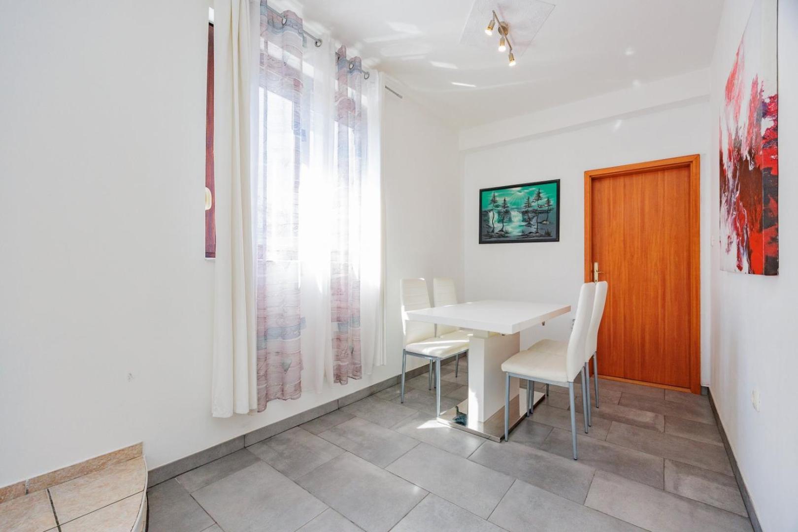 Apartment Crowonder Lucky House With Pool And Patio 30 Meters From The *
