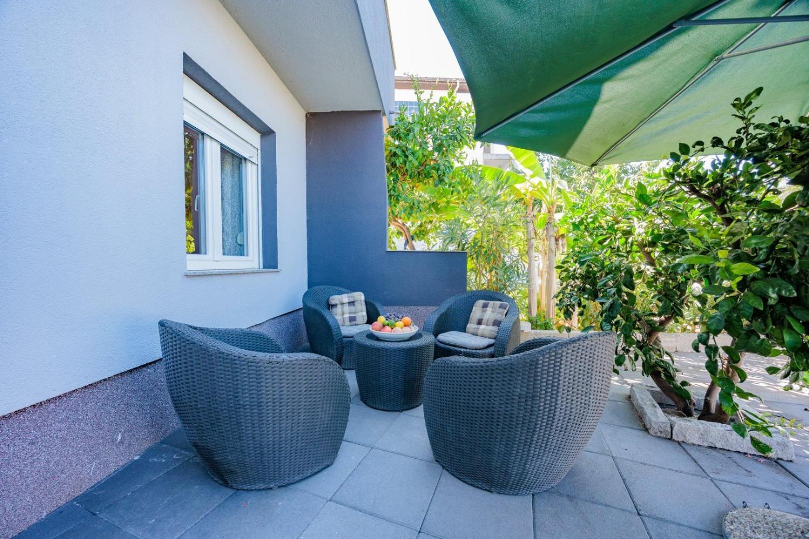 Crowonder Lucky House With Pool And Patio 30 Meters From The Apartment Zadar