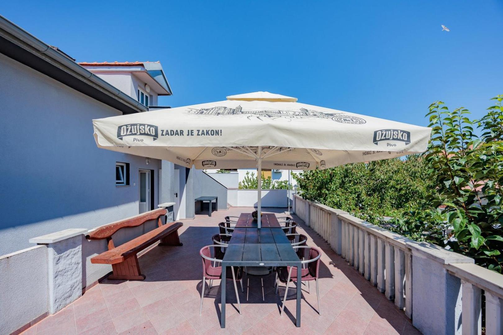 Crowonder Lucky House With Pool And Patio 30 Meters From The *